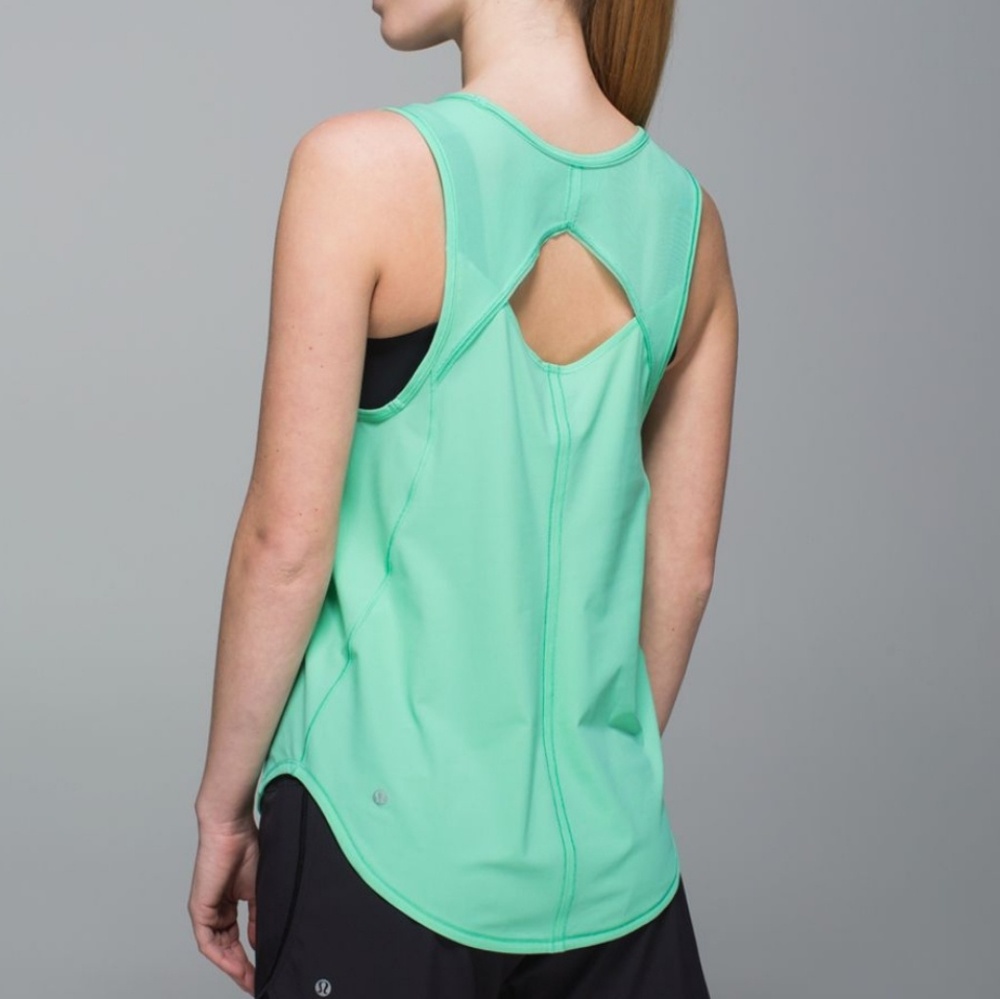 [Lululemon] sculpt tank in menthol
